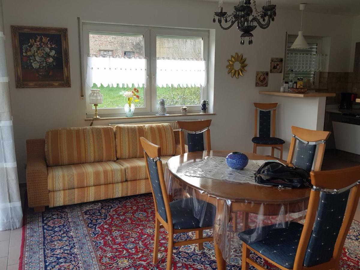 Nicoles Niedschloesschen Apartman Rehlingen-Siersburg Kültér fotó